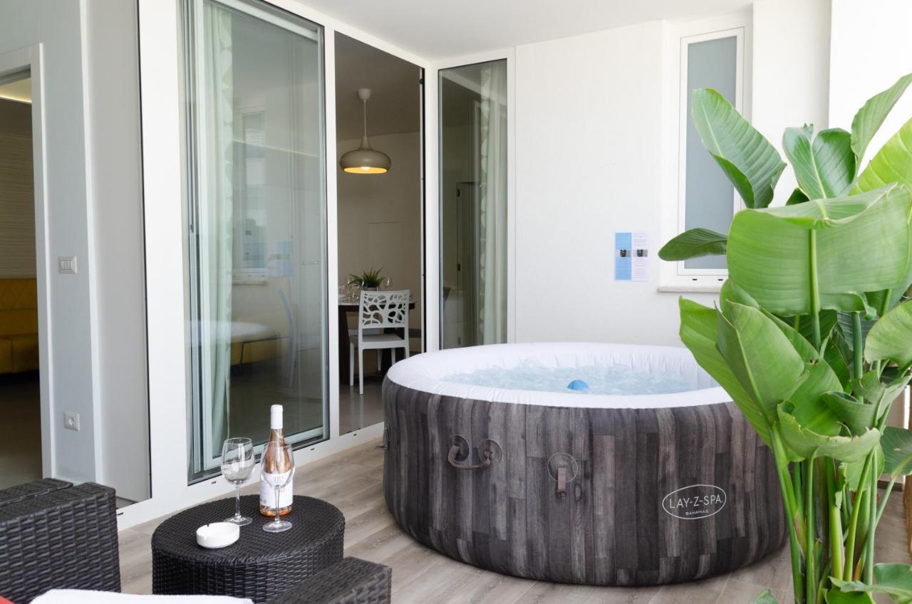 Apartmán Apulialux Polignano High Class / Jacuzzi + Parking Polignano a Mare Exteriér fotografie